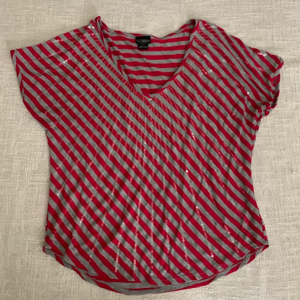 Red and gray striped sequenced top